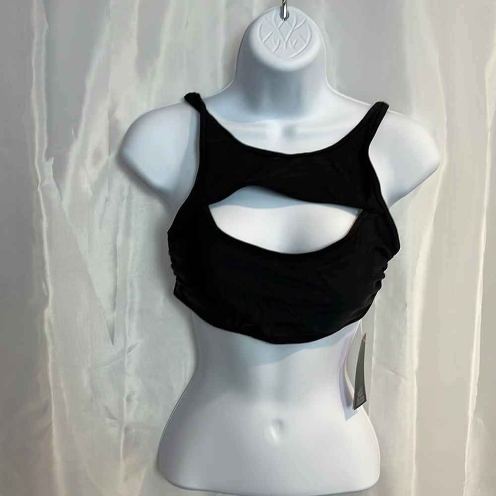 Women’s bikini top. 2077